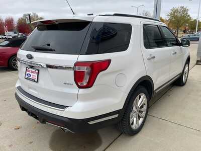 2018 Ford Explorer, $18900. Photo 4