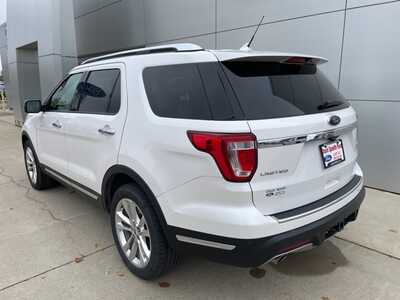 2018 Ford Explorer, $18900. Photo 5