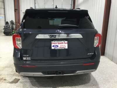 2022 Ford Explorer, $28900. Photo 6