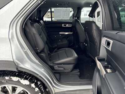 2023 Ford Explorer, $27900. Photo 10