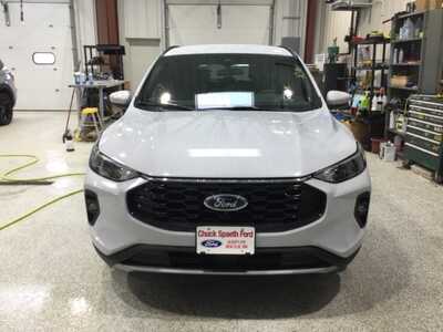 2026 Ford Escape, $38900. Photo 2