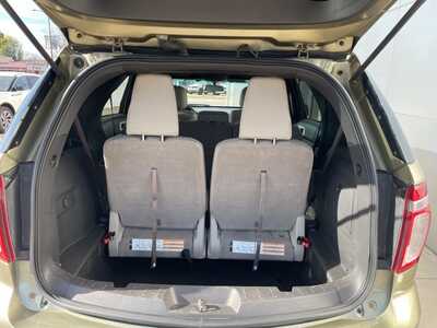 2013 Ford Explorer, $4900. Photo 11