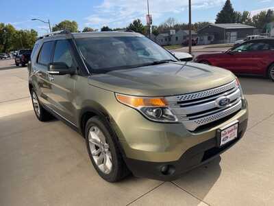 2013 Ford Explorer, $4900. Photo 3