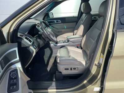 2013 Ford Explorer, $4900. Photo 7