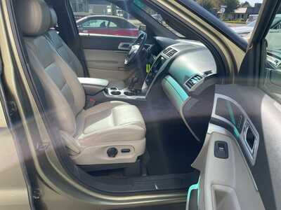 2013 Ford Explorer, $4900. Photo 9