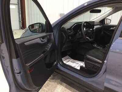 2025 Ford Escape, $29900. Photo 10