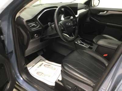2025 Ford Escape, $29900. Photo 12