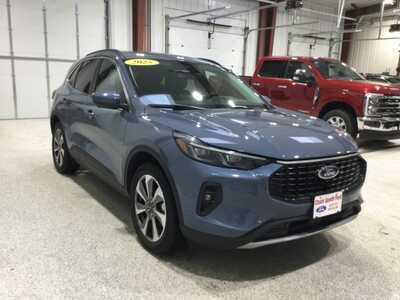 2025 Ford Escape, $29900. Photo 3