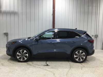 2025 Ford Escape, $29900. Photo 7
