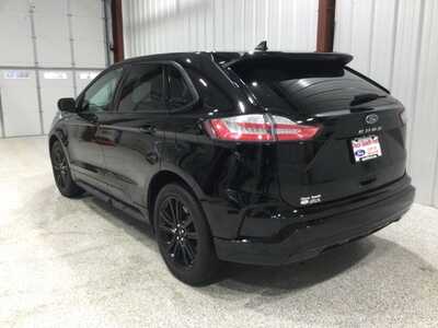 2024 Ford Edge, $33900. Photo 5