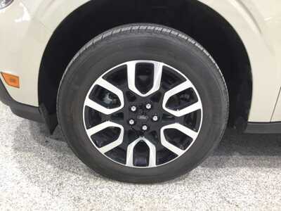 2024 Ford Maverick, $33900. Photo 8