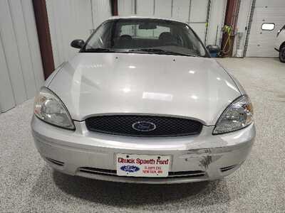 2005 Ford Taurus, $3900. Photo 2