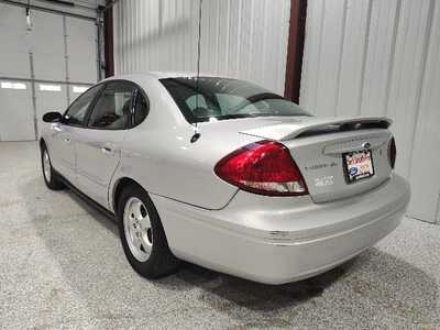 2005 Ford Taurus, $3900. Photo 6