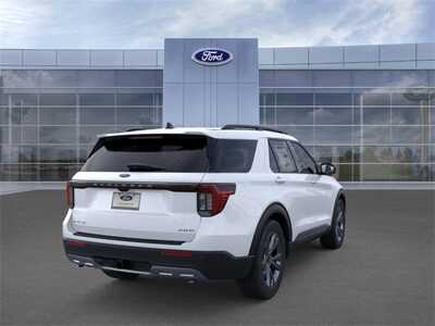 2026 Ford Explorer, $46852. Photo 8
