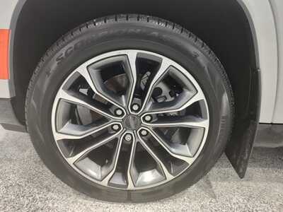 2023 Jeep Grand Wagoneer, $62900. Photo 8