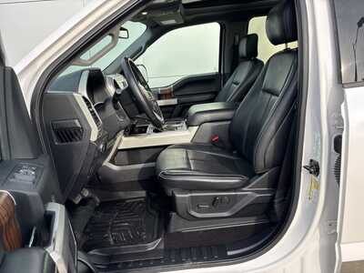 2019 Ford F150 Crew Cab, $31900. Photo 8