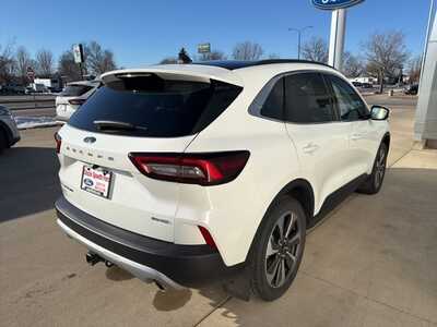 2025 Ford Escape, $32900. Photo 5