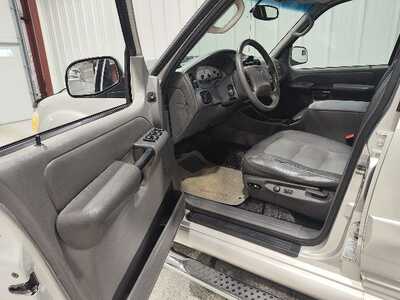 2004 Ford Explorer, $6900. Photo 10