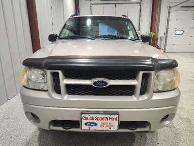 2004 Ford Explorer, $6900. Photo 2