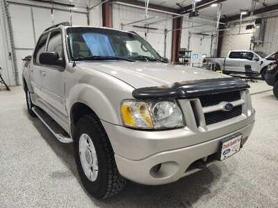 2004 Ford Explorer, $6900. Photo 3
