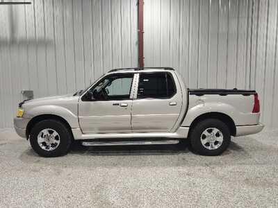 2004 Ford Explorer, $6900. Photo 7