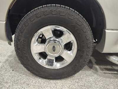2004 Ford Explorer, $6900. Photo 8