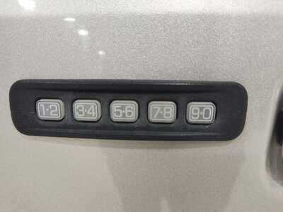 2004 Ford Explorer, $6900. Photo 9