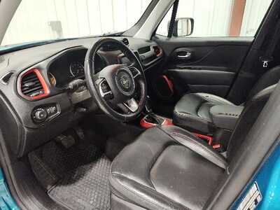 2021 Jeep Renegade, $17900. Photo 11