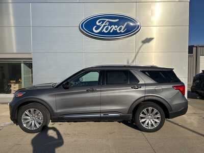 2021 Ford Explorer, $25921. Photo 2