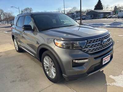 2021 Ford Explorer, $25921. Photo 3