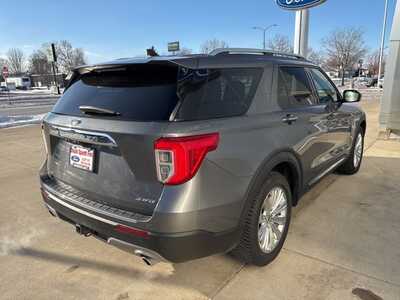 2021 Ford Explorer, $25921. Photo 4