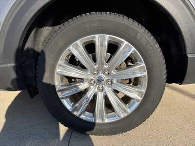 2021 Ford Explorer, $25921. Photo 6