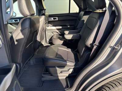 2021 Ford Explorer, $25921. Photo 8