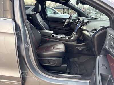 2022 Ford Edge, $21922. Photo 10