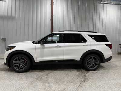 2026 Ford Explorer, $58651. Photo 4