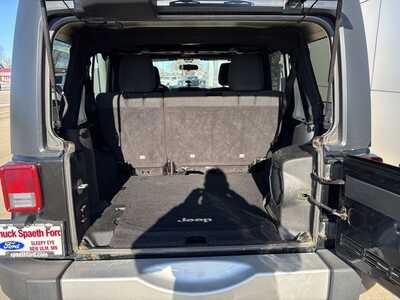 2012 Jeep Wrangler Unlimited, $10900. Photo 12