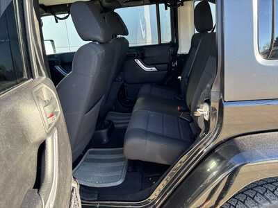 2012 Jeep Wrangler Unlimited, $10900. Photo 9