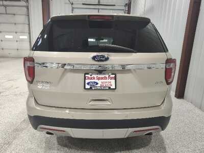 2017 Ford Explorer, $16917. Photo 6