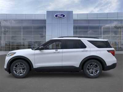 2026 Ford Explorer, $45262. Photo 3