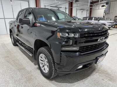 2019 Chevrolet 1500 Crew Cab, $27900. Photo 3