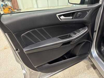 2021 Ford Edge, $24900. Photo 10