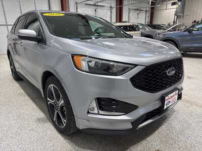 2021 Ford Edge, $24900. Photo 3
