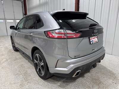 2021 Ford Edge, $24900. Photo 5