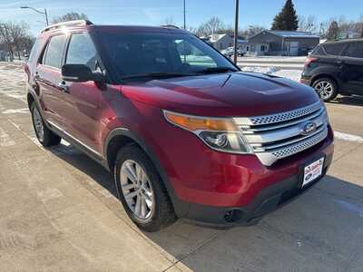 2014 Ford Explorer, $12500. Photo 3