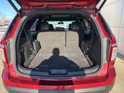 2014 Ford Explorer, $12500. Photo 8