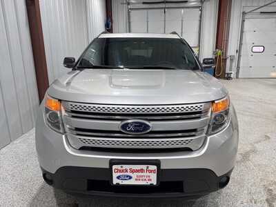 2015 Ford Explorer, $9915. Photo 2