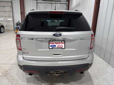 2015 Ford Explorer, $9915. Photo 6