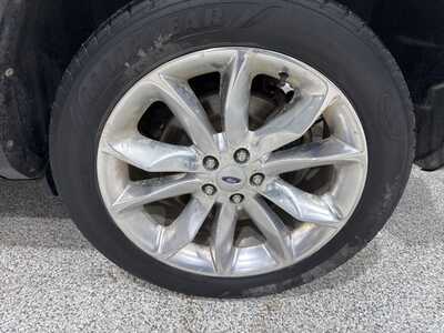 2015 Ford Explorer, $9915. Photo 8