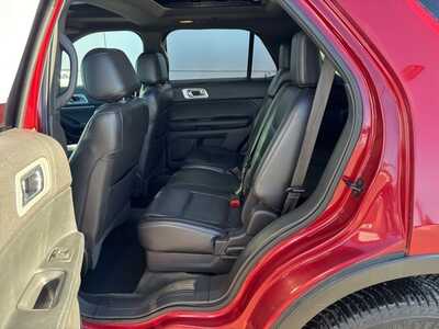 2014 Ford Explorer, $12500. Photo 10