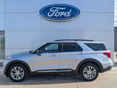 2020 Ford Explorer, $18900. Photo 2